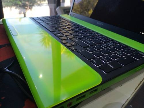 **AS NEW BOXED**SUPER SPEC i5 BEAUTY*SONY VAIO i5*12GB RAM*RADEONGRAPHICS*750GB HDD*FULL HD*BACKLIT*